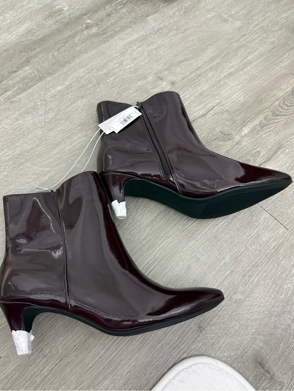 Women’s Kitten Heel Boots, Size 8 NEW With Tags! Old Navy - Picture 4 of 9